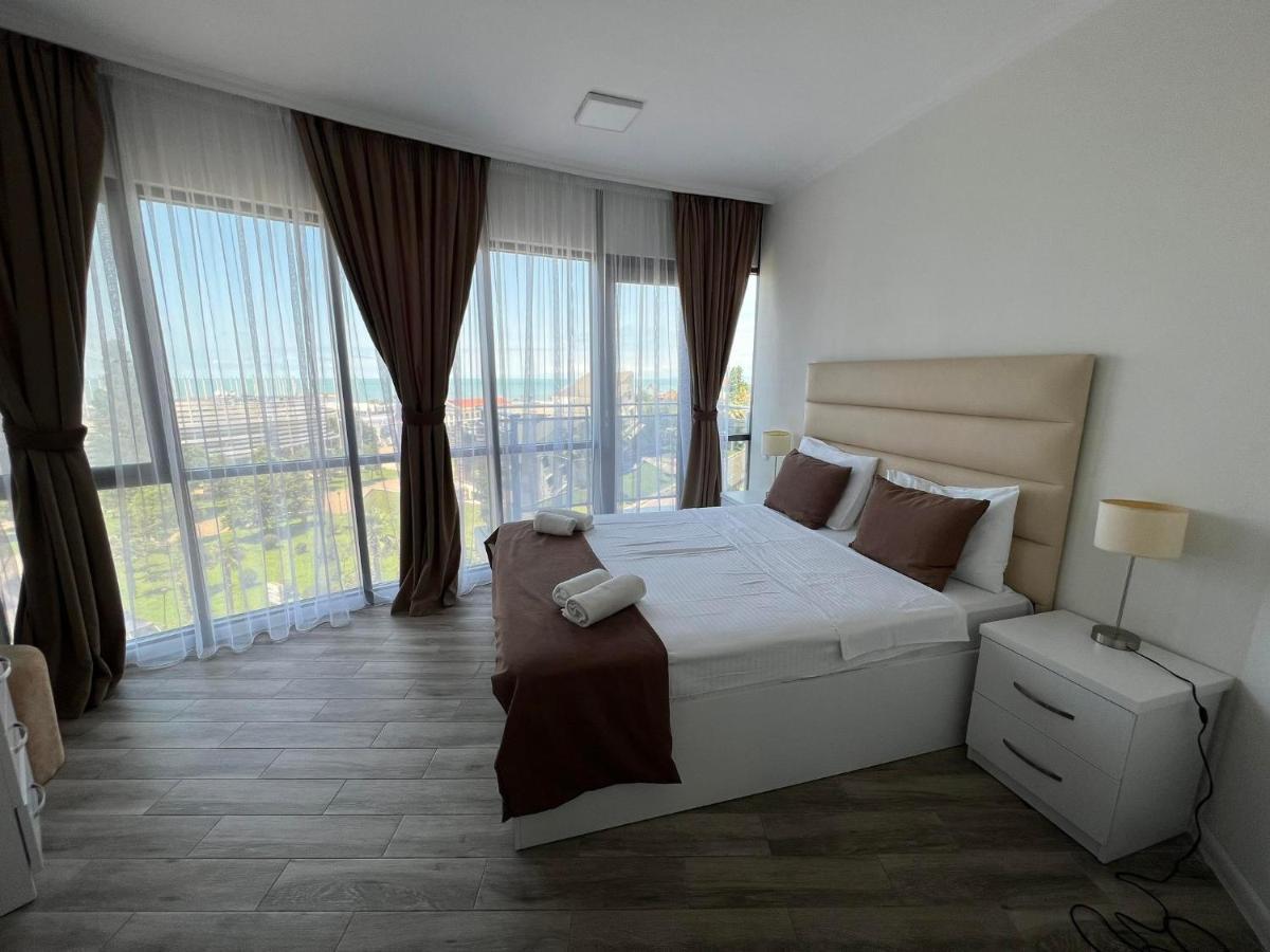 Holiday Premium Apartments Batumi Eksteriør bilde