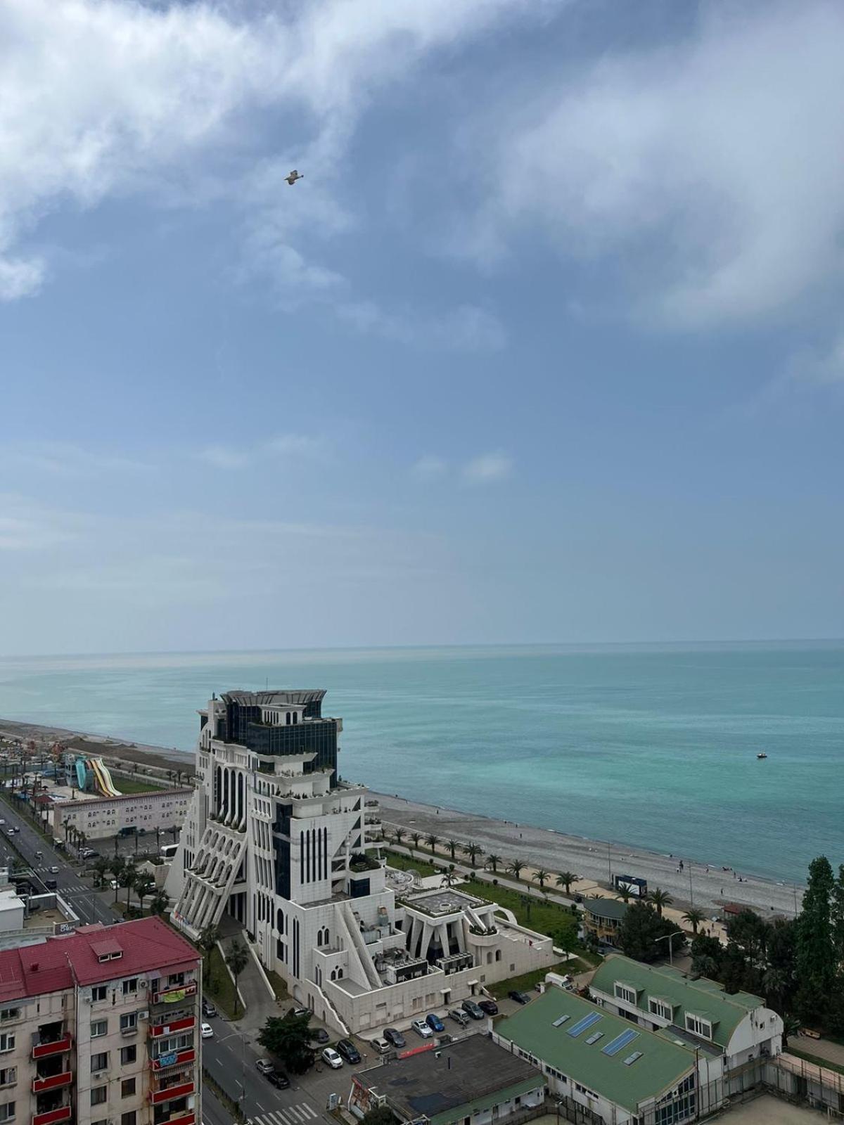 Holiday Premium Apartments Batumi Eksteriør bilde