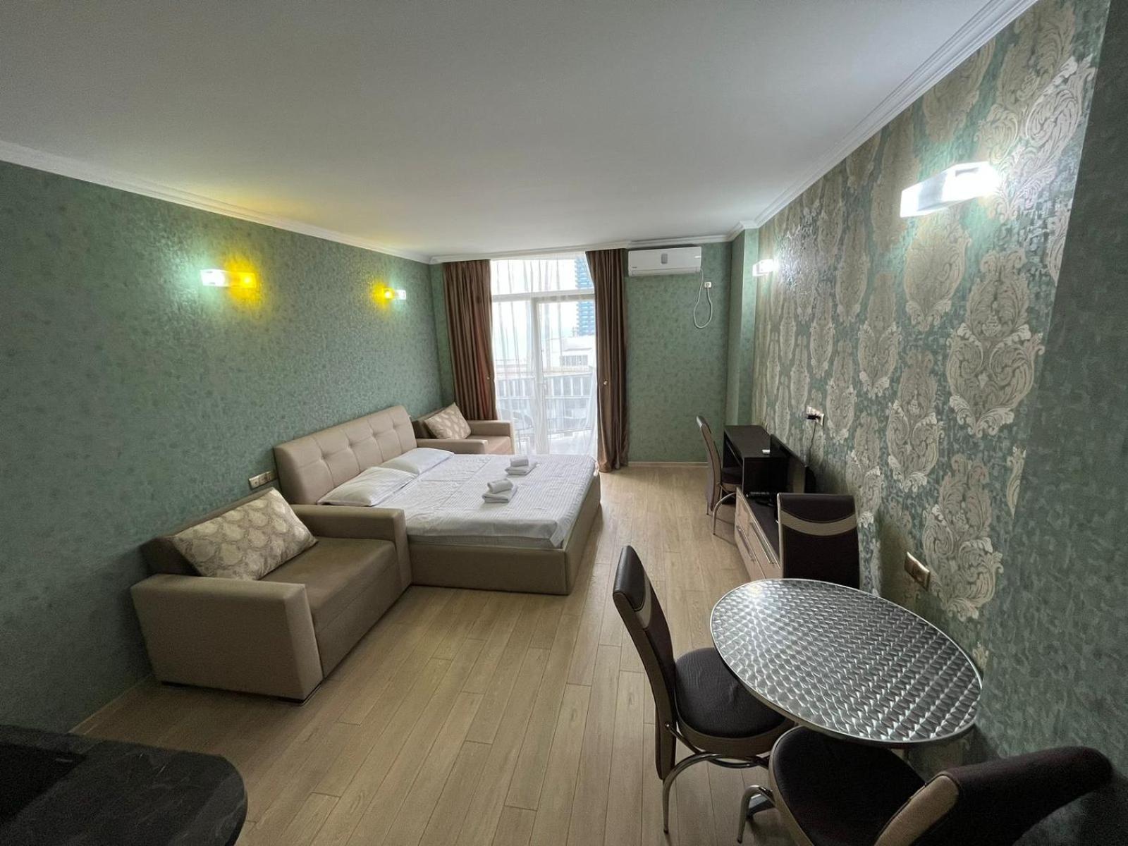 Holiday Premium Apartments Batumi Eksteriør bilde